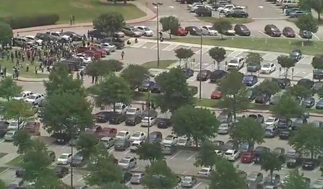 Tiroteo en universidad de Texas deja dos muertos