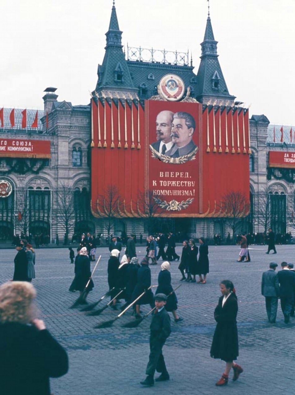 #Imágenes Descubren fotografías a color de la vida cotidiana en la URSS - urss-2-e1494945136131