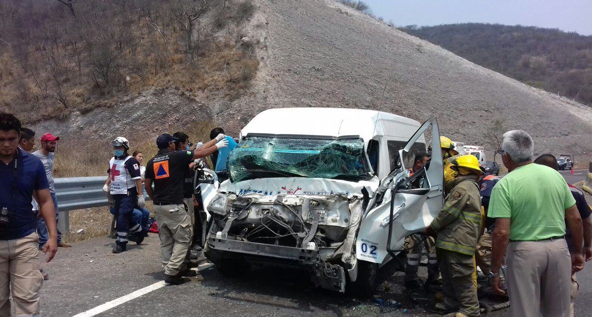Accidente carretera en Guerrero deja seis heridos