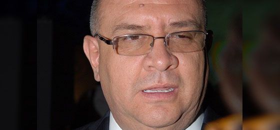 EE.UU. entrega a exfuncionario del gobierno de Padrés