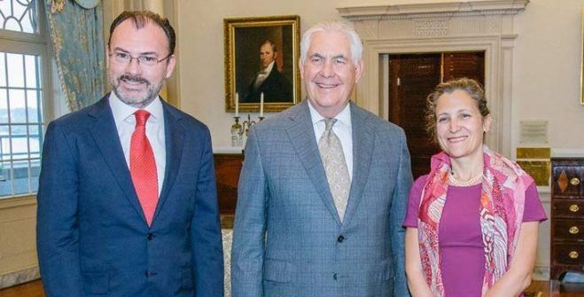 Videgaray acuerda trabajar en desarrollo y prosperidad con Canadá y EE.UU.