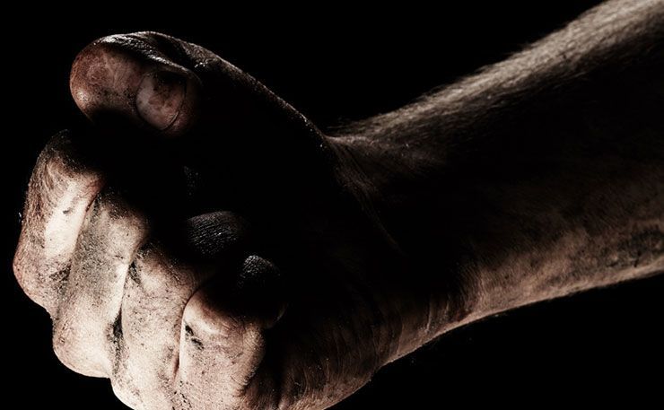 Hombre golpea a su hijastro y lo mata en Nuevo León