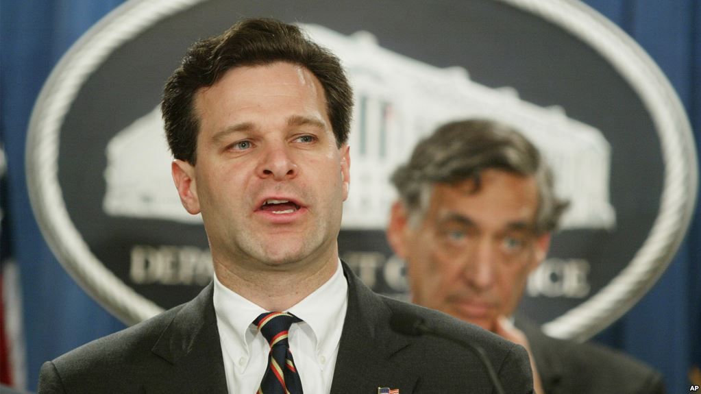 Nominado de Trump para el FBI tiene nexos con Rusia