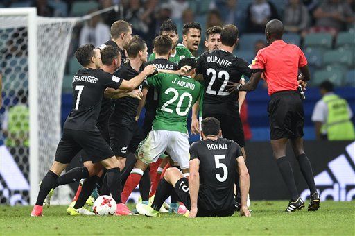 FIFA no impondrá sanciones tras pelea en el México vs. Nueva Zelanda