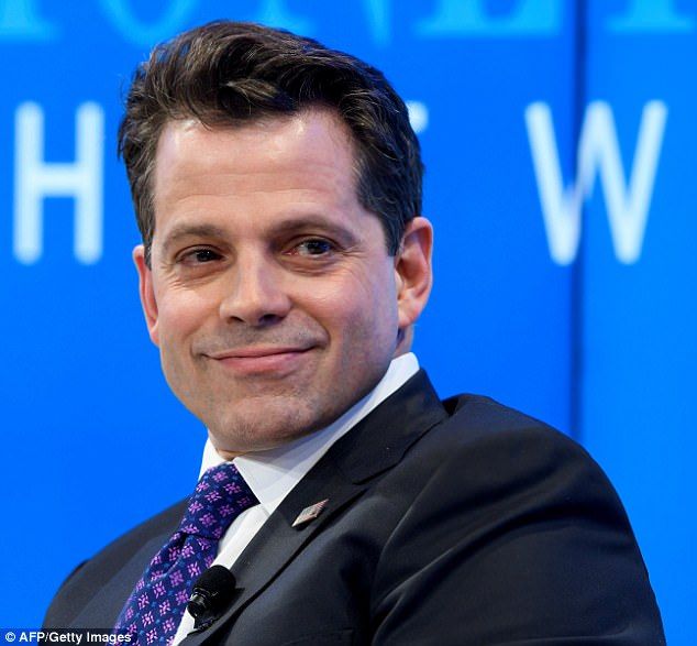 Renuncian tres reporteros de CNN por escándalo en reportaje sobre Trump y Rusia - Anthony-Scaramucci