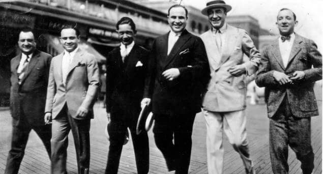 Subastan reloj y canción de Al Capone