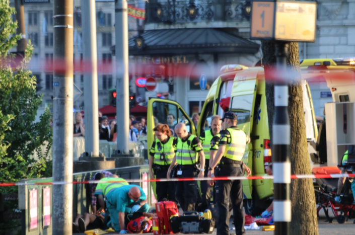 Auto embiste a peatones en Ámsterdam - Captura-de-pantalla-2017-06-10-a-las-4.04.09-p.m.