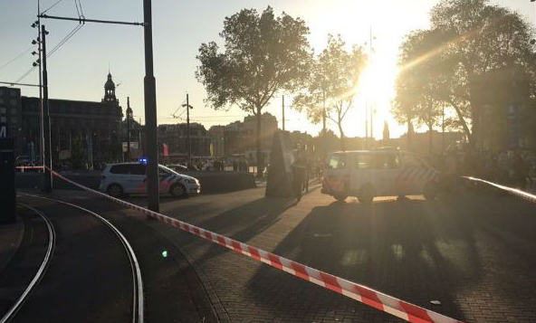 Auto embiste a peatones en Ámsterdam - Captura-de-pantalla-2017-06-10-a-las-4.04.45-p.m.