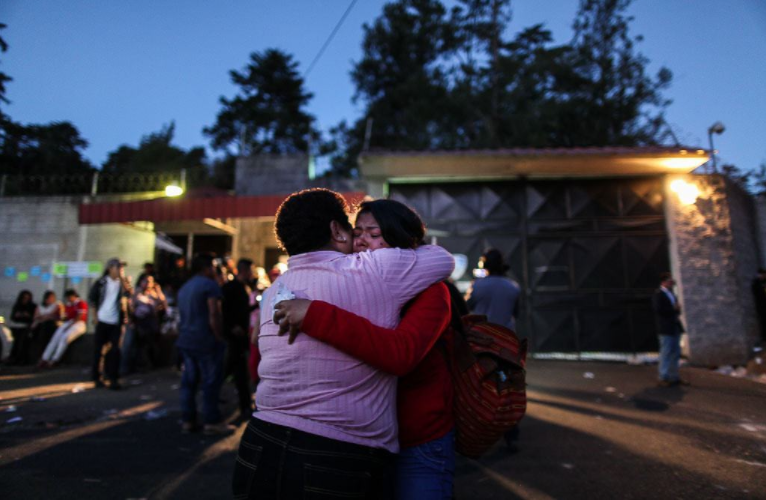 Detienen a cinco en Guatemala por incendio en albergue de niñas