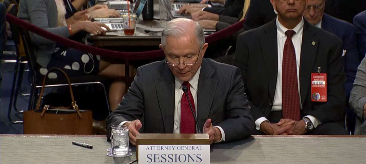 Sessions niega contactos con Rusia sobre la elección de EE.UU. - Captura-de-pantalla-2017-06-13-a-las-14.09.42
