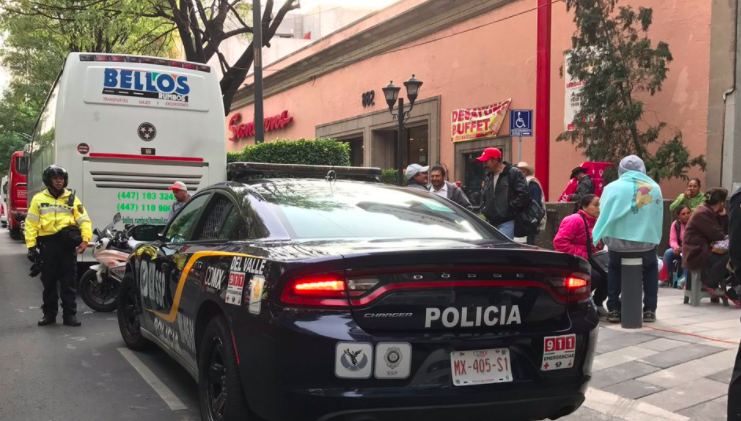 Manifestantes bloquean Eje 5 Sur