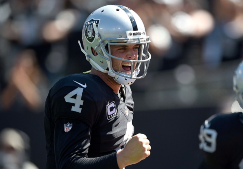 Raiders convierten a Derek Carr en el mejor pagado de la NFL - Captura-de-pantalla-2017-06-22-a-las-12.24.39
