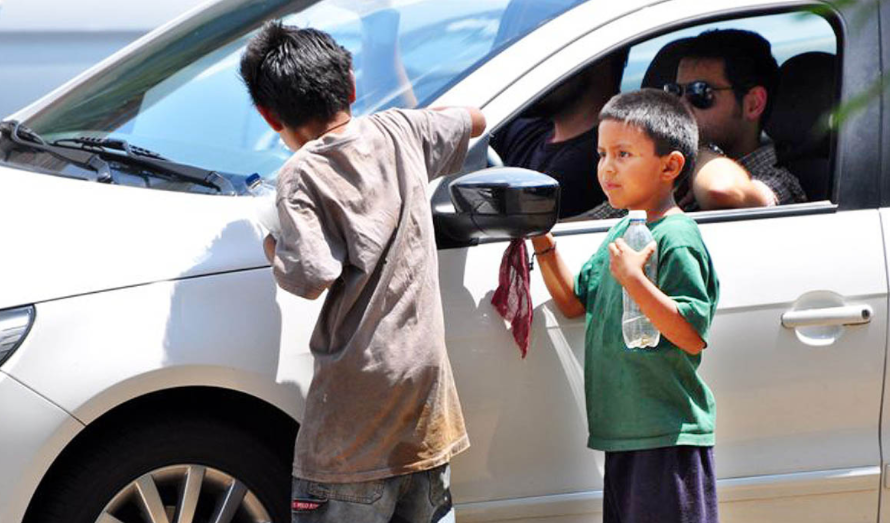 Rescatan a seis menores víctimas de explotación laboral en la Cuauhtémoc
