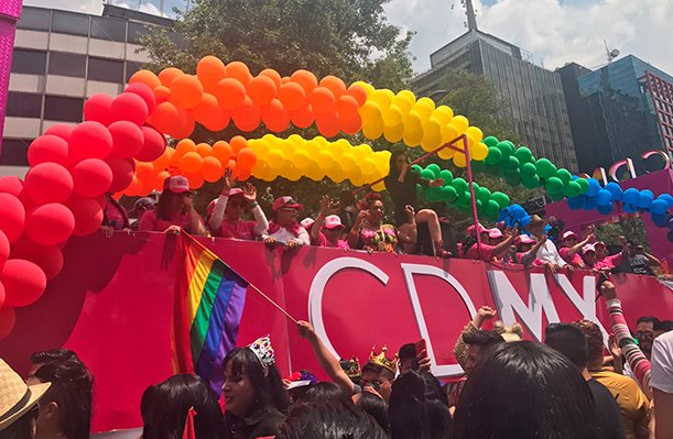 Marchan por el orgullo gay en Reforma - Captura-de-pantalla-2017-06-24-a-las-3.38.17-p.m.