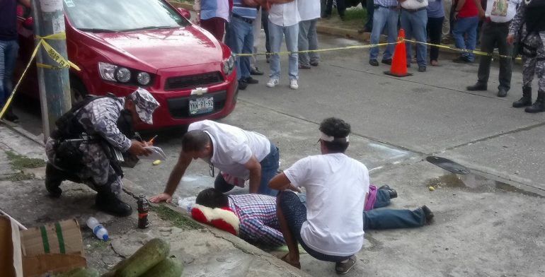 Balean a exfuncionario del ayuntamiento en Coatzacoalcos