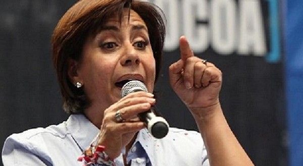 Cocoa Calderón critica a Ricardo Anaya