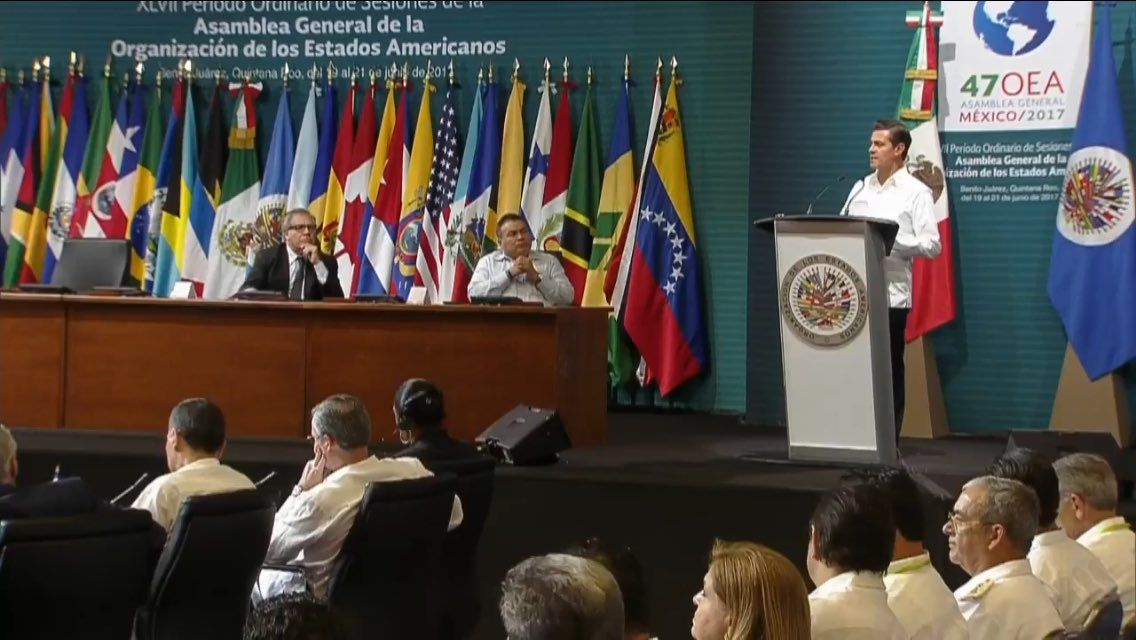 Inaugura EPN Asamblea de la OEA
