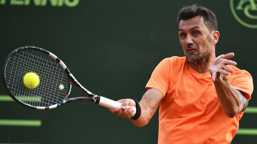 Paolo Maldini debuta como tenista profesional