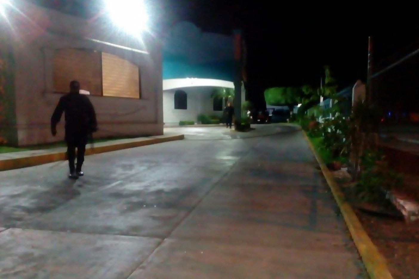 Secuestran a al menos ocho en restaurante de Culiacán - RESTAURANTE-149853