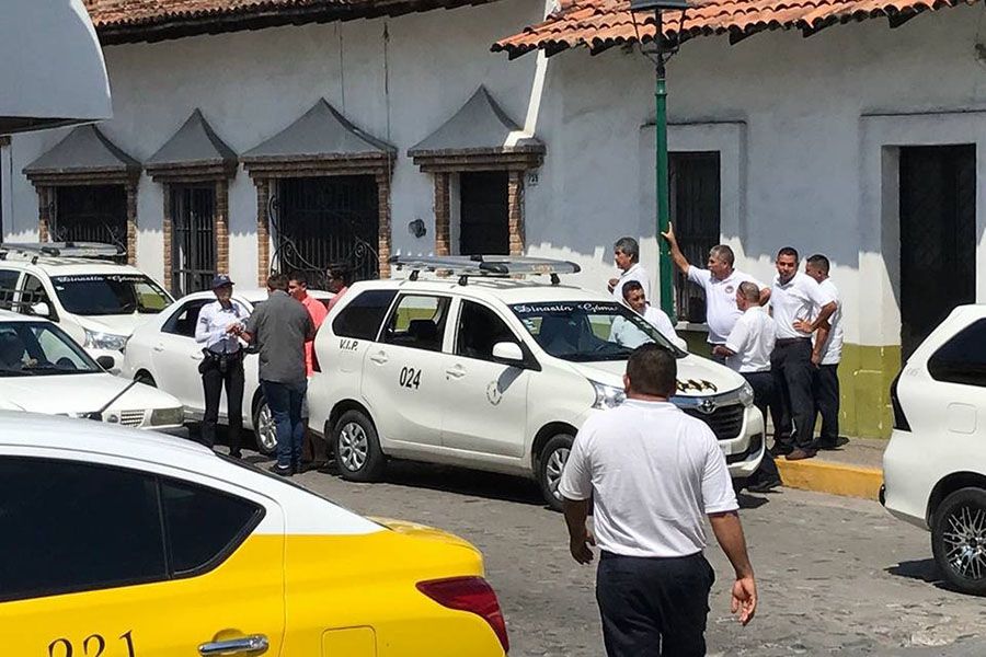 Inicia operaciones UBER en Puerto Vallarta y taxistas agreden a conductores - Uber-puerto-Vallarta-2