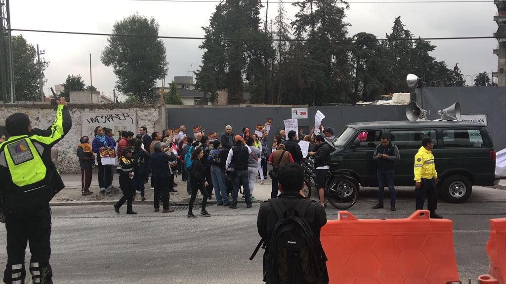 Vecinos protestan por construcción de centro comercial Artz Pedregal - WhatsApp-Image-2017-06-01-at-09.18.03-1024x576