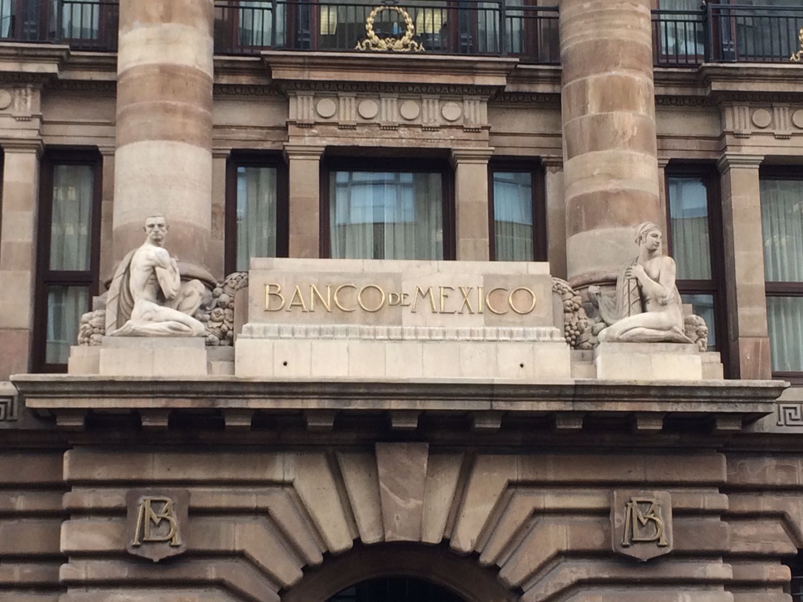 PGR analiza registros de SPEI para ubicar a responsables de ciberataque - WhatsApp-Image-2017-06-22-at-13.13.26