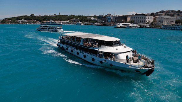 Microorganismos tiñen de turquesa las aguas de Turquía - agua-estambul-2