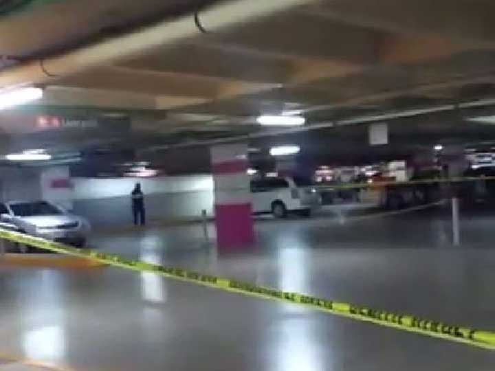 Asesinan a hombre en centro comercial de Cancún Asesinan a hombre en centro comercial de Cancún