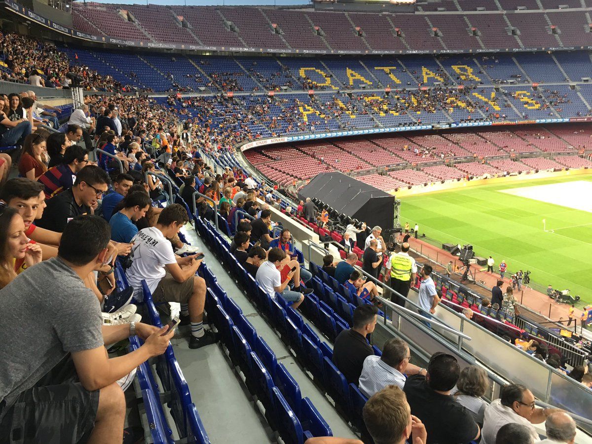 Exdirectivo del Barcelona critica a la afición culé