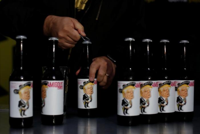 Cerveza hecha por socios mexicanos y estadounidenses se burla de Trump - cerveza-trump-2