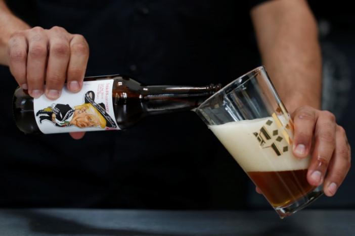 Cerveza hecha por socios mexicanos y estadounidenses se burla de Trump - cerveza-trump-4