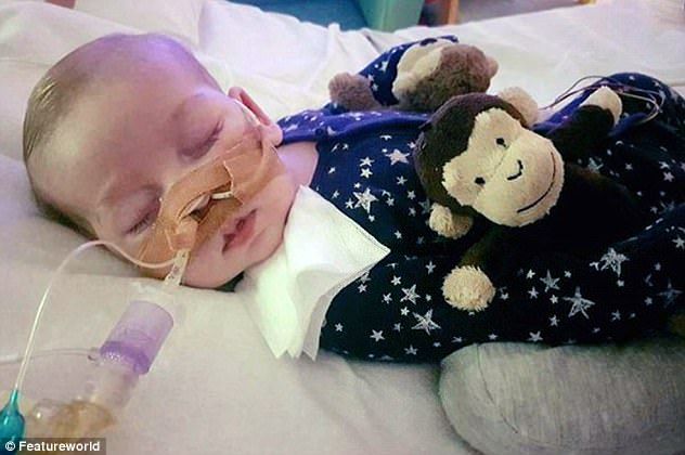 Muere Charlie Gard, bebé al que la Corte negó atención médica en EE.UU.