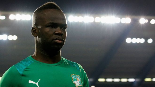 ¿Por qué el futbolista africano es más propenso a morir en la cancha? - cheick-tiote