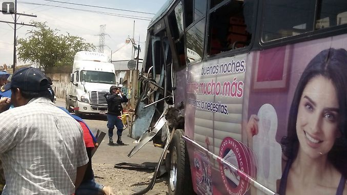Choque entre camión y tren en Jalisco deja 15 lesionados - choque-el-salto-2