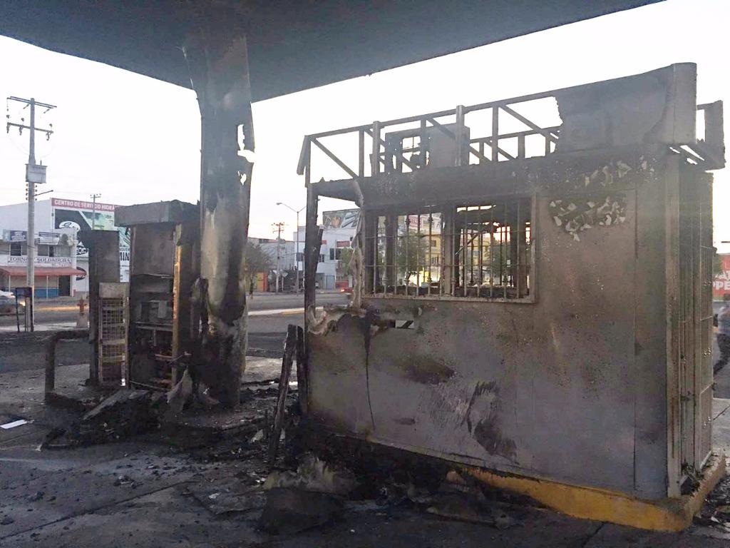 Explota camión que transportaba gasolina en Culiacán - culiacán-4