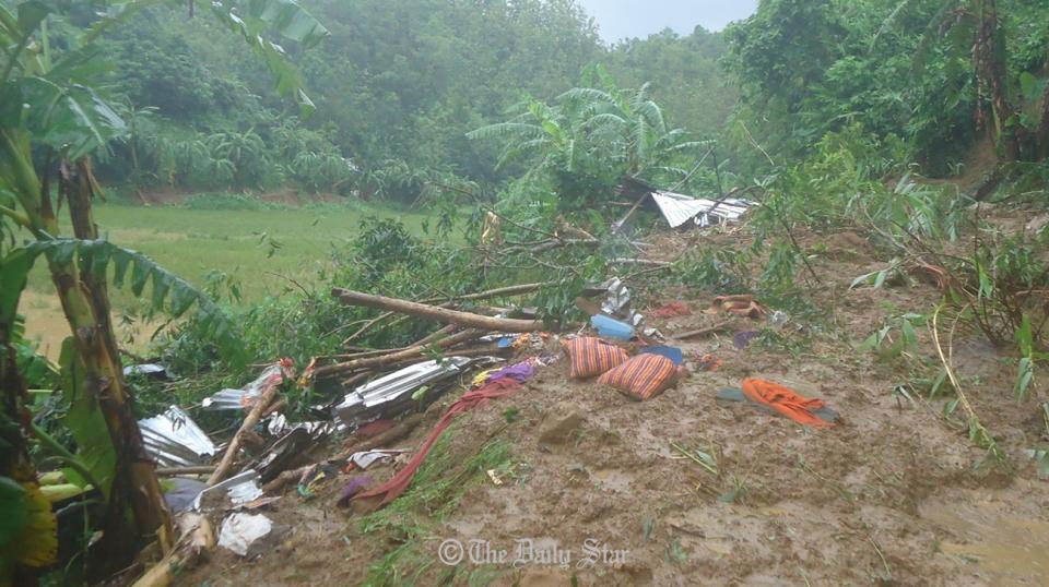 Deslizamientos de tierra dejan al menos 93 muertos en Bangladesh - deslaves-bangladesh-The-Daily-Star