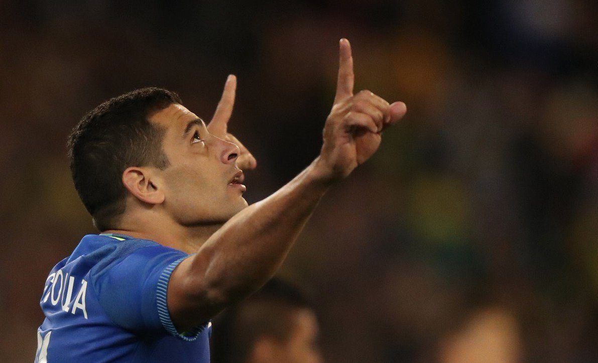 Brasil anota a los 12 segundos y gana 0-4 a Australia