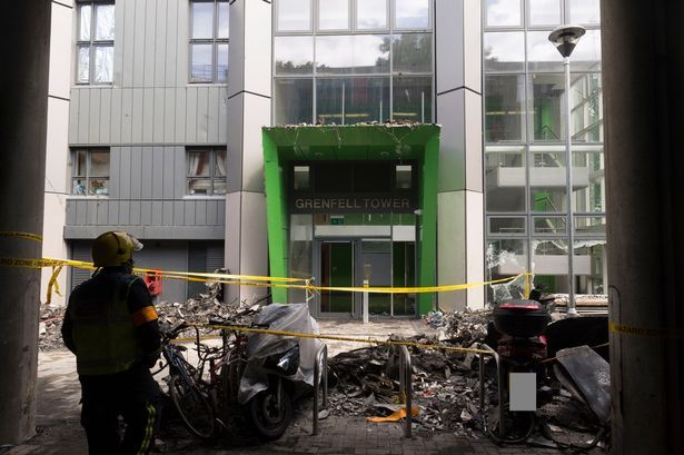 Imágenes de la destrucción tras incendio en edificio de Londres - edificio-londres-7