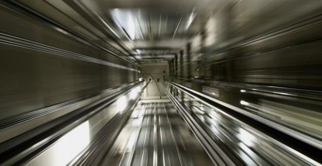 ¿Cómo funciona el elevador más veloz del mundo?
