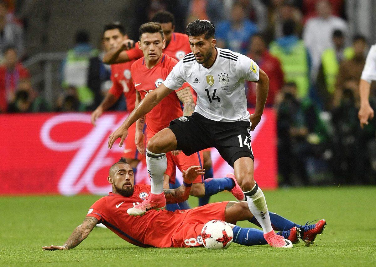 Emre Can se acuerda de la chilena de 'La Momia' Gómez - emre-can