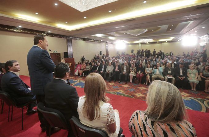 Edomex listo para atender emergencias por lluvias: Eruviel Ávila