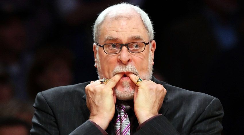 Phil Jackson deja presidencia de los Knicks