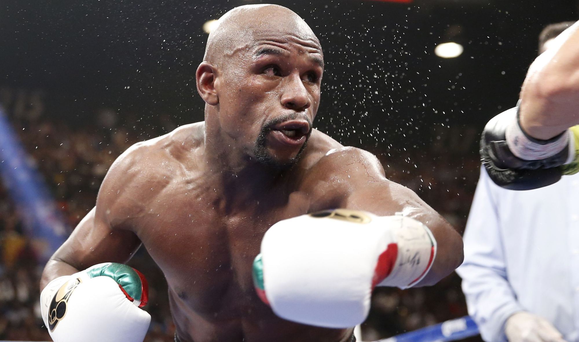 Mayweather podría comprar al 'Tri' con la bolsa de su pelea contra McGregor - floyd-mayweather