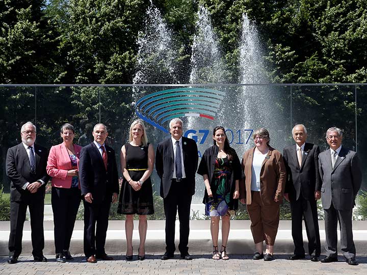 Representante de Trump abandona cumbre climática del G7 - g7-3