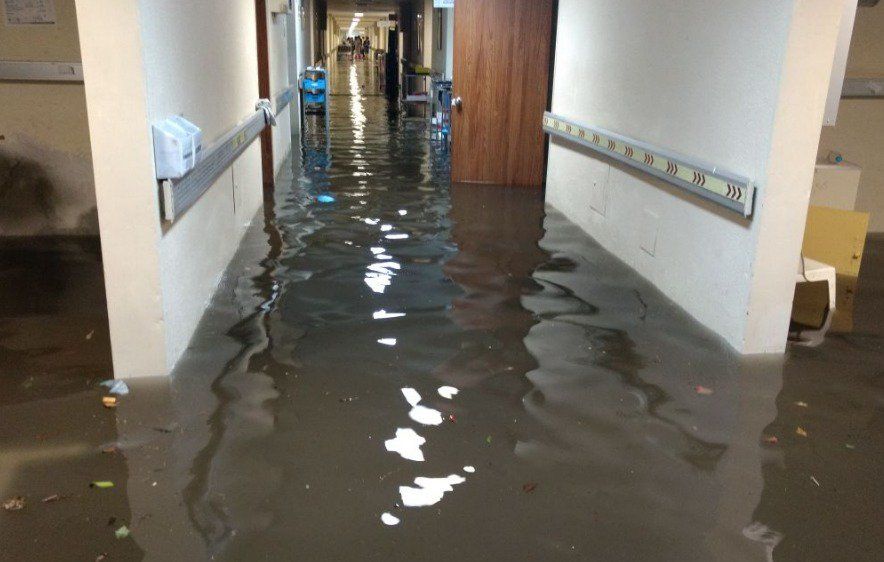 Reabren el Hospital General de la Villa tras inundaciones