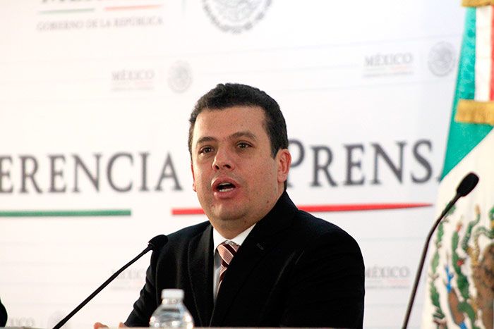 Renuncia Castillejos a la Consejería Jurídica de la Presidencia - humberto-castillejos