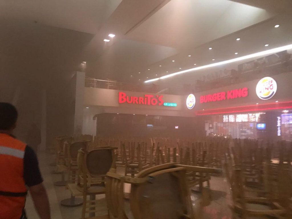 Incendio deja dos intoxicados en Plaza Satélite - incendio-en-plaza-satelite-1-1024x768