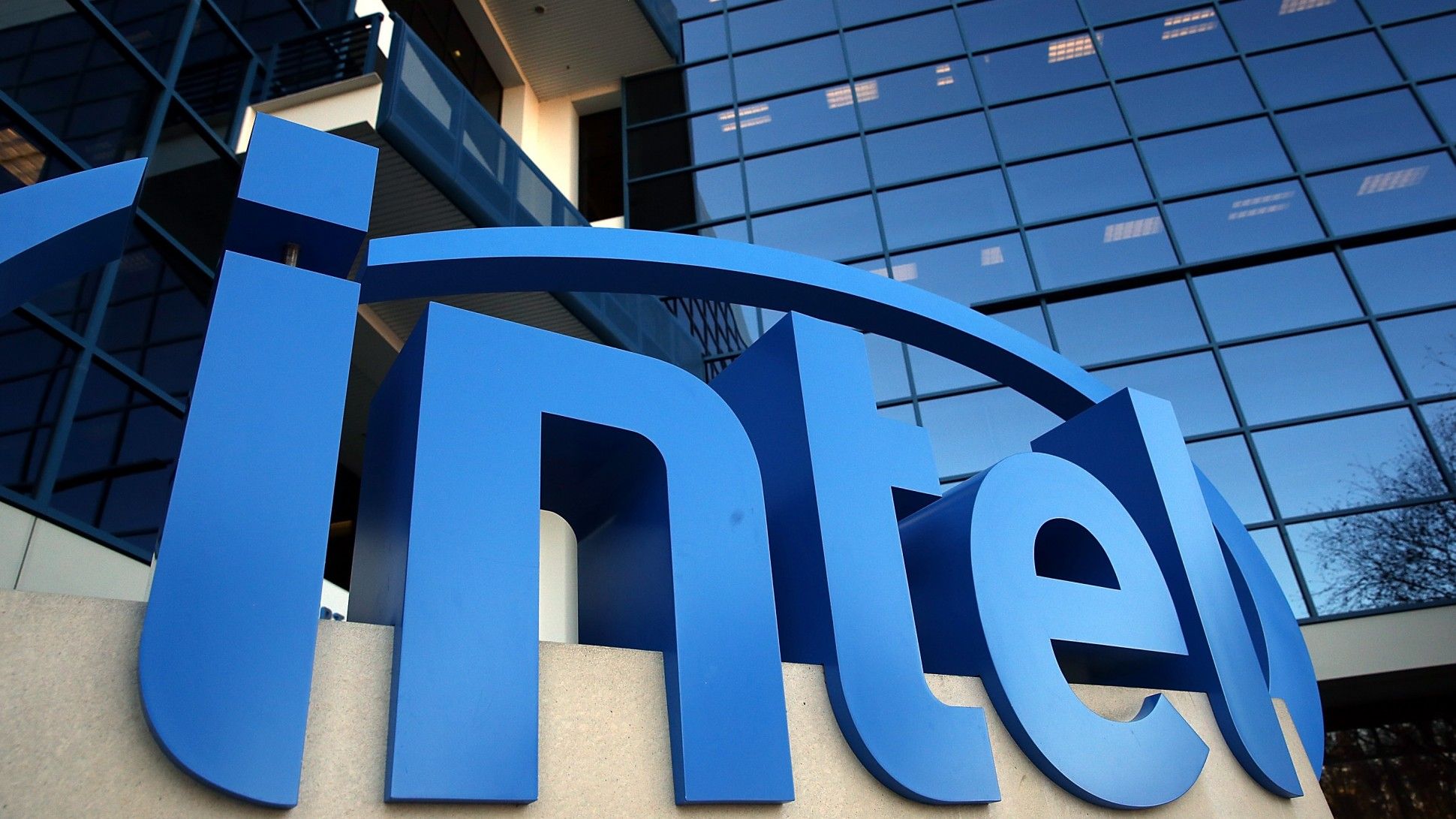 Detectan fallas en chips Intel de la última década