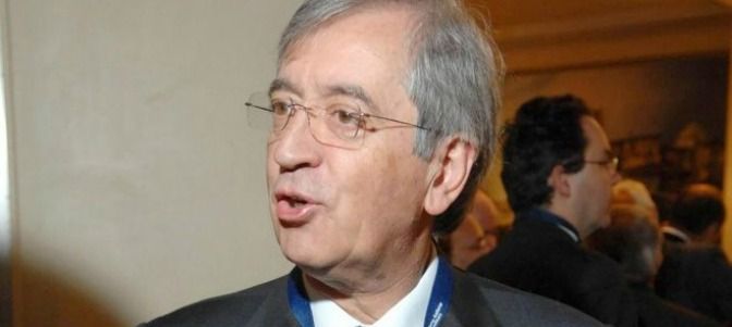 Renuncia el revisor de cuentas del Vaticano