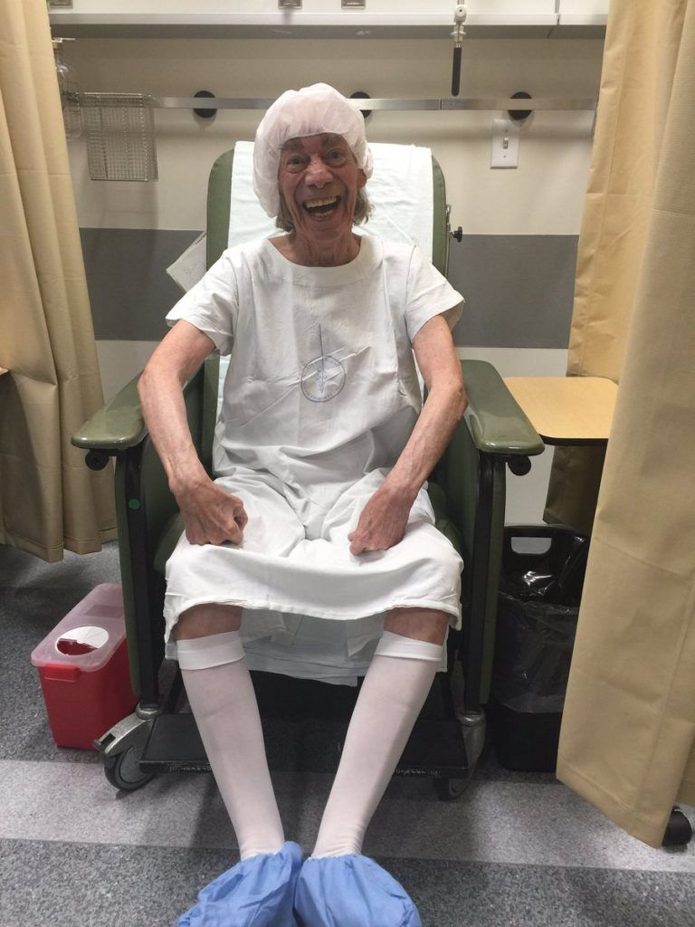 'El Loco' Valdés se recupera tras operación - loco-valdés-768x1024